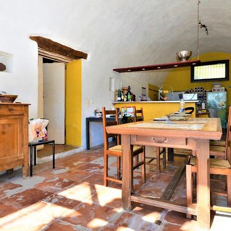Stunning Home In St-Hippolyte-Du-Fort With Wifi Saint-Hippolyte-du-Fort Exterior foto
